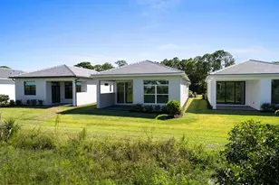 423 SE Via Sangro, Port Saint Lucie, FL 34952 - Photo 3
