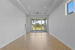 423 SE Via Sangro, Port Saint Lucie, FL 34952 - Photo 9