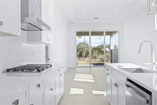 423 SE Via Sangro, Port Saint Lucie, FL 34952 - Photo 17