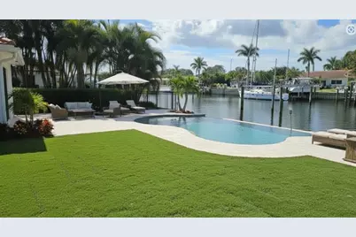 2017 NE Iowa Ave, Saint Petersburg, FL 33703 - Photo 1