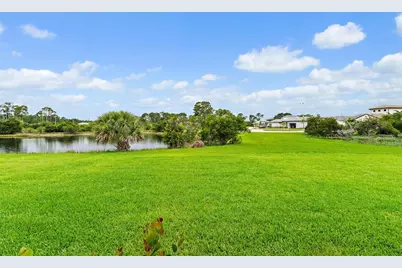 203 SE Via Sangro, Port Saint Lucie, FL 34952 - Photo 11