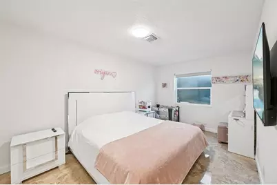 600 SE 5th Ct, Pompano Beach, FL 33060 - Photo 13