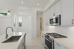 204 SE Via Sangro, Port Saint Lucie, FL 34952 - Photo 5