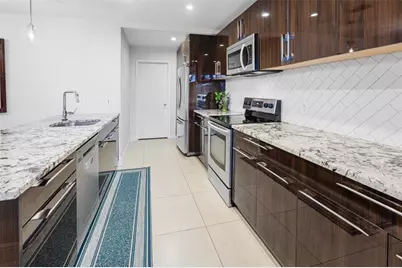 3056  Deer Creek Lake Shore Dr, Unit #3056, Deerfield Beach, FL 33442 - Photo 5