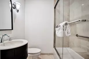 73 Nurmi Dr, Fort Lauderdale, FL 33301 - Photo 19