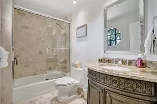 73 Nurmi Dr, Fort Lauderdale, FL 33301 - Photo 25