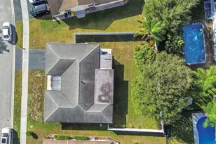 6411 NW 89th Ave, Tamarac, FL 33321 - Photo 35