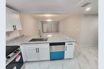 485 N Pine Island Rd, Unit #204, Fort Lauderdale, FL 33324 - Photo 3