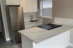 1539 NE 32nd St, Oakland Park, FL 33334 - Photo 19
