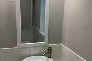 1539 NE 32nd St, Oakland Park, FL 33334 - Photo 7