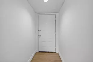 12750 SW 4th Ct, Pembroke Pines, FL 33027 - Photo 9