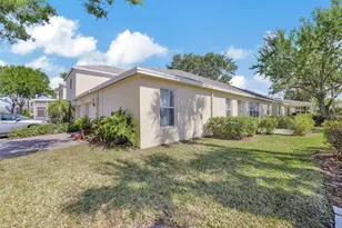 10890 Sea Hibiscus Ln, Tamarac, FL 33321 - Photo 3