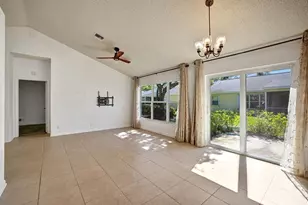 10890 Sea Hibiscus Ln, Tamarac, FL 33321 - Photo 11