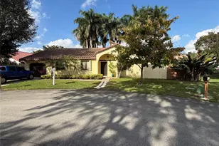 2925 Azalea Dr, Hollywood, FL 33026 - Photo 3