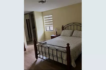 2925  Azalea Dr, Hollywood, FL 33026 - Photo 7