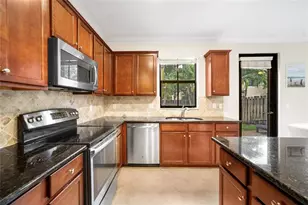 9627 Town Parc Cir S, Parkland, FL 33076 - Photo 13