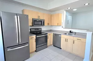 533 NE 3rd Ave, Fort Lauderdale, FL 33301 - Photo 11