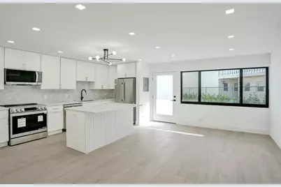 840 SE 22nd Ave, Unit #4, Pompano Beach, FL 33062 - Photo 11