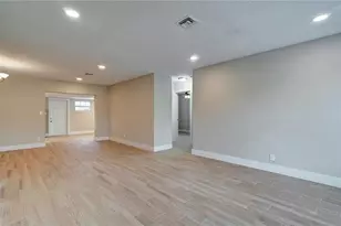 6711 NW 8th St, Margate, FL 33063 - Photo 9