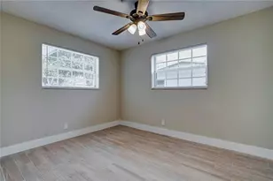 6711 NW 8th St, Margate, FL 33063 - Photo 17