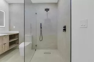 1170 NW 59th St, Miami, FL 33127 - Photo 15