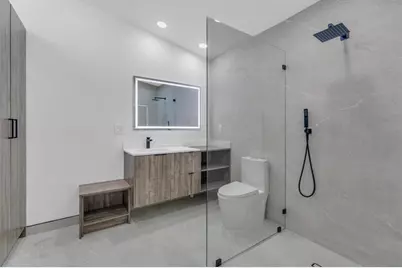 1170 NW 59th St, Miami, FL 33127 - Photo 13