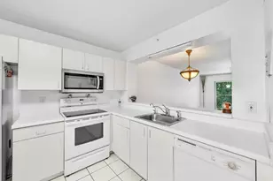 9580 Weldon Cir Unit, Fort Lauderdale, FL 33321 - Photo 13