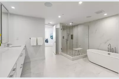 730 N Ocean Blvd, Unit #404, Pompano Beach, FL 33062 - Photo 17