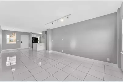 2555 NE 11th St, Unit #708, Fort Lauderdale, FL 33304 - Photo 11