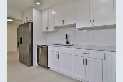 2820 NE 9th Ter, Pompano Beach, FL 33064 - Photo 9