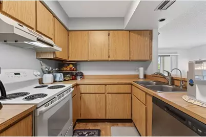 2205 S Cypress Bend Dr, Unit #604, Pompano Beach, FL 33069 - Photo 5