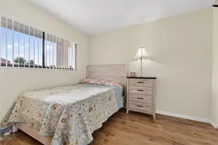 2205 S Cypress Bend Dr, Pompano Beach, FL 33069 - Photo 19