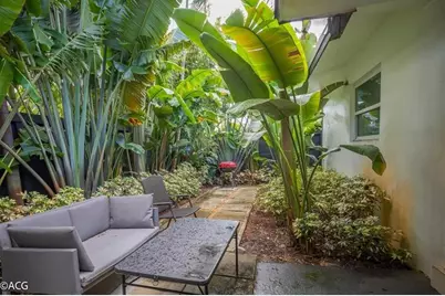 19 NE 16th St, Fort Lauderdale, FL 33304 - Photo 13