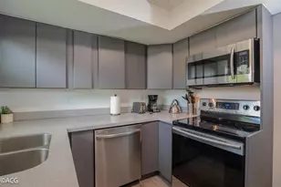 19 NE 16th St, Fort Lauderdale, FL 33304 - Photo 5