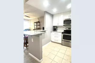 377  Tilford R, Unit #377, Deerfield Beach, FL 33442 - Photo 3