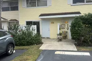 2845 NE 15th St, Pompano Beach, FL 33062 - Photo 1