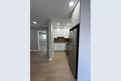 2016 NE 17th Ct, Unit #26, Fort Lauderdale, FL 33305 - Photo 3