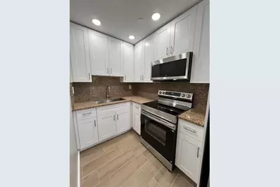 2016 NE 17th Ct, Unit #26, Fort Lauderdale, FL 33305 - Photo 1