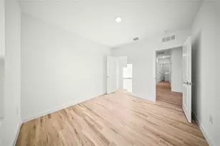 1689 SW Abingdon Ave, Port Saint Lucie, FL 34953 - Photo 9