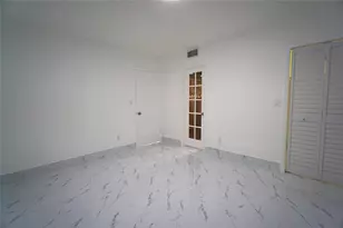 1035 W 77th St, Hialeah, FL 33014 - Photo 27