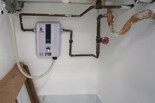 1035 W 77th St, Hialeah, FL 33014 - Photo 23