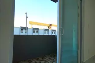 1035 W 77th St, Hialeah, FL 33014 - Photo 7