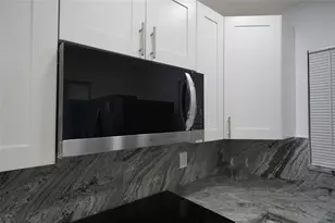 1035 W 77th St, Hialeah, FL 33014 - Photo 11