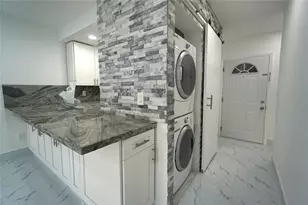 1035 W 77th St, Hialeah, FL 33014 - Photo 17