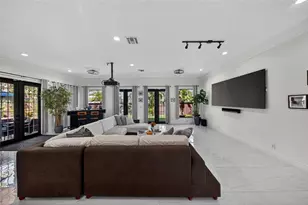 2211 NE 43 St, Lighthouse Point, FL 33064 - Photo 17