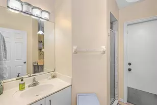 414 SW Lakehurst Dr, Port Saint Lucie, FL 34983 - Photo 9