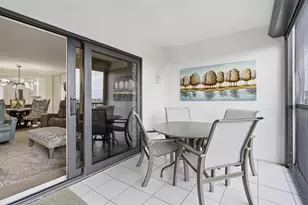 2238 N Cypress Bend Dr, Pompano Beach, FL 33069 - Photo 9