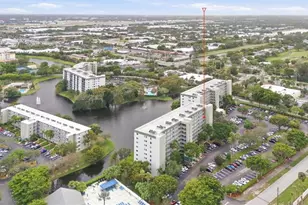 2238 N Cypress Bend Dr, Pompano Beach, FL 33069 - Photo 39