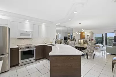 2238 N Cypress Bend Dr, Unit #608, Pompano Beach, FL 33069 - Photo 1