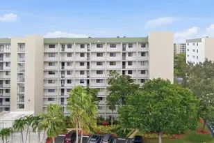 2238 N Cypress Bend Dr, Pompano Beach, FL 33069 - Photo 33